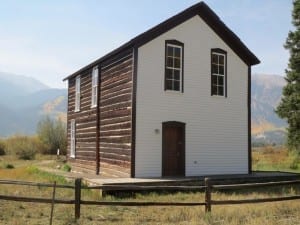 Twin Lakes Ghost Town Tavern