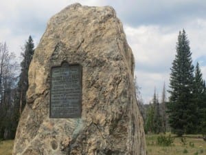 Rabbit Ears Pass Altitude Marker