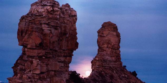 Chimney Rock Lunar Standstill