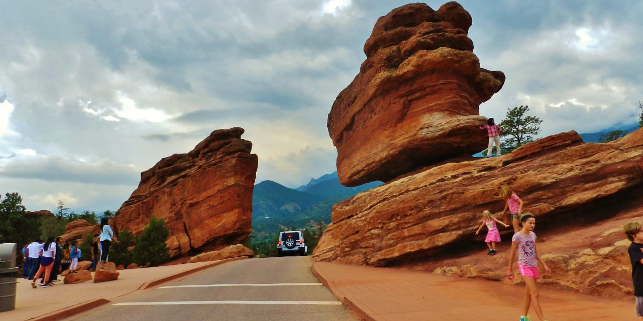 Year Round Hiking In The Garden Of The Gods Colorado Springs