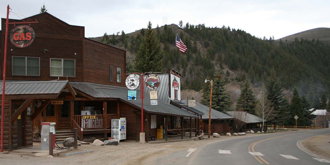 Almont Colorado Downtown