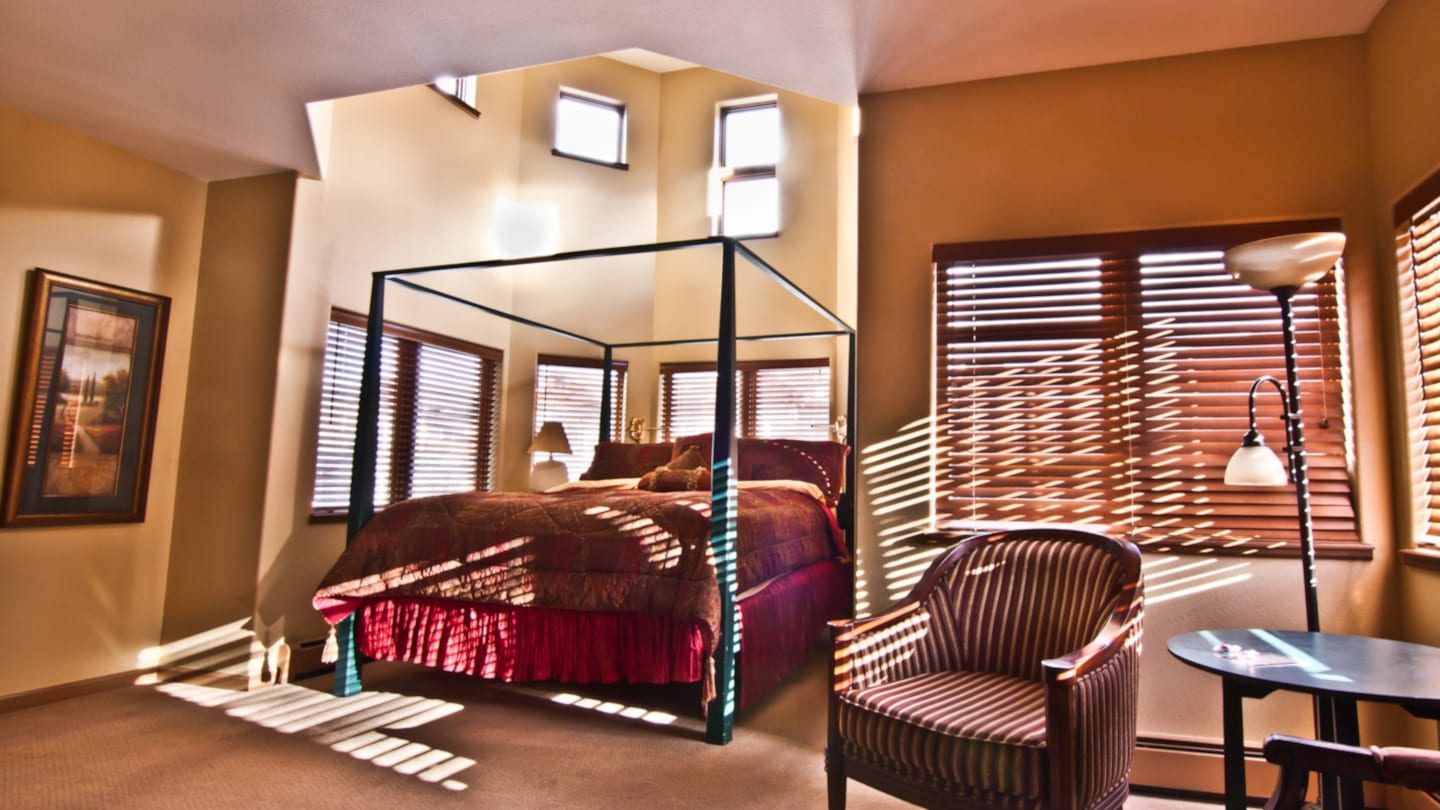 Best Hotels Frisco CO Frisco Inn on Galena Suite Room