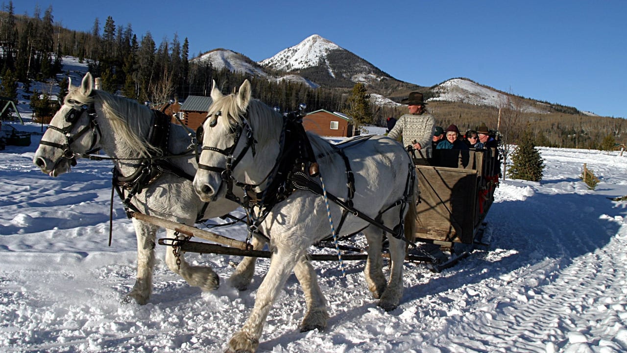 Hahns Peak Roadhouse Winter Sleigh Ride