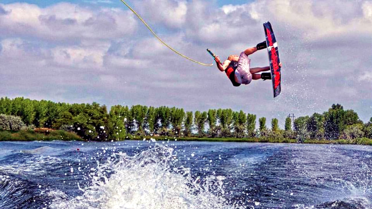 Never Summer Wakeboard