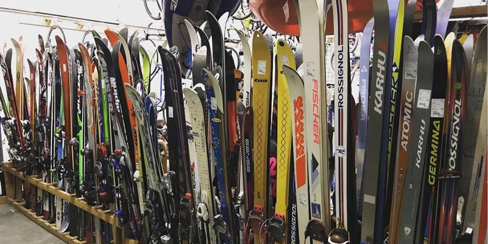 Boulder Sports Recycler Skis