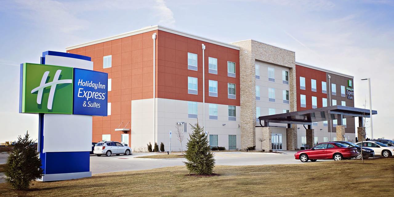 Holiday Inn Express and Suites Sterling Colorado Hotel