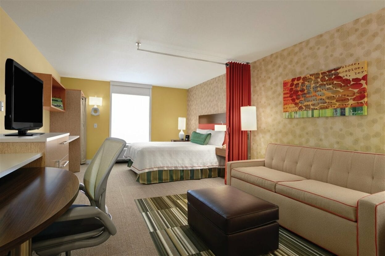 8 Best Hotels in Longmont, Colorado