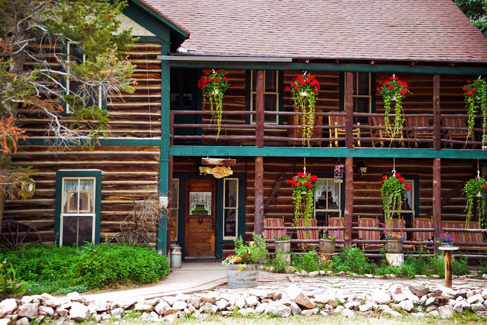Cherokee Park Ranch Lodge Livermore Colorado