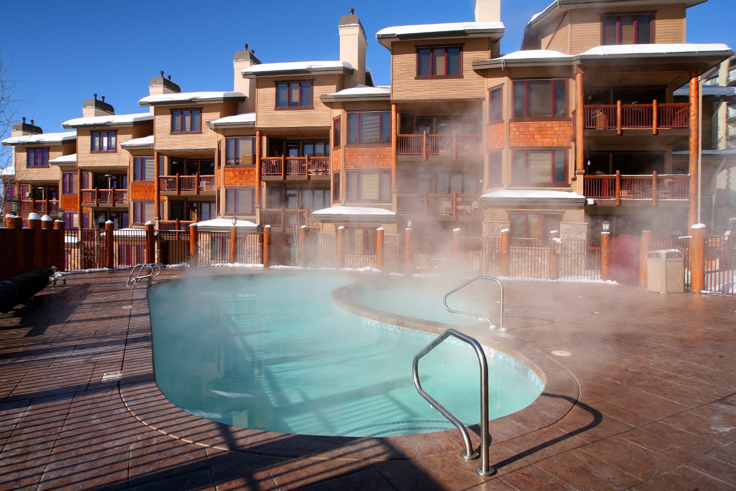 Antlers Christie Base Outdoor Pool