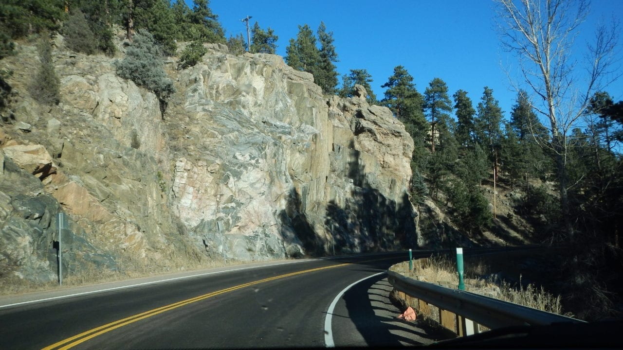 What to Expect When Driving Colorado’s Mountain Roads Safe Tips