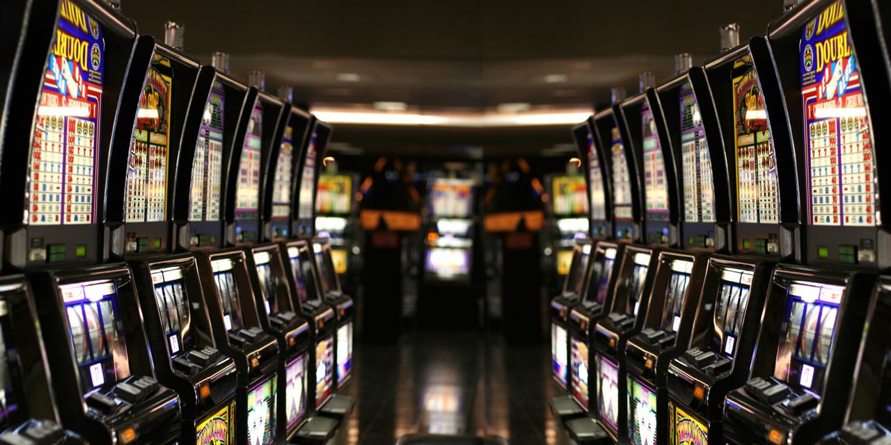 The World’s Top 5 Smartest Slot Machine Cheats | Slots of Vegas Blog