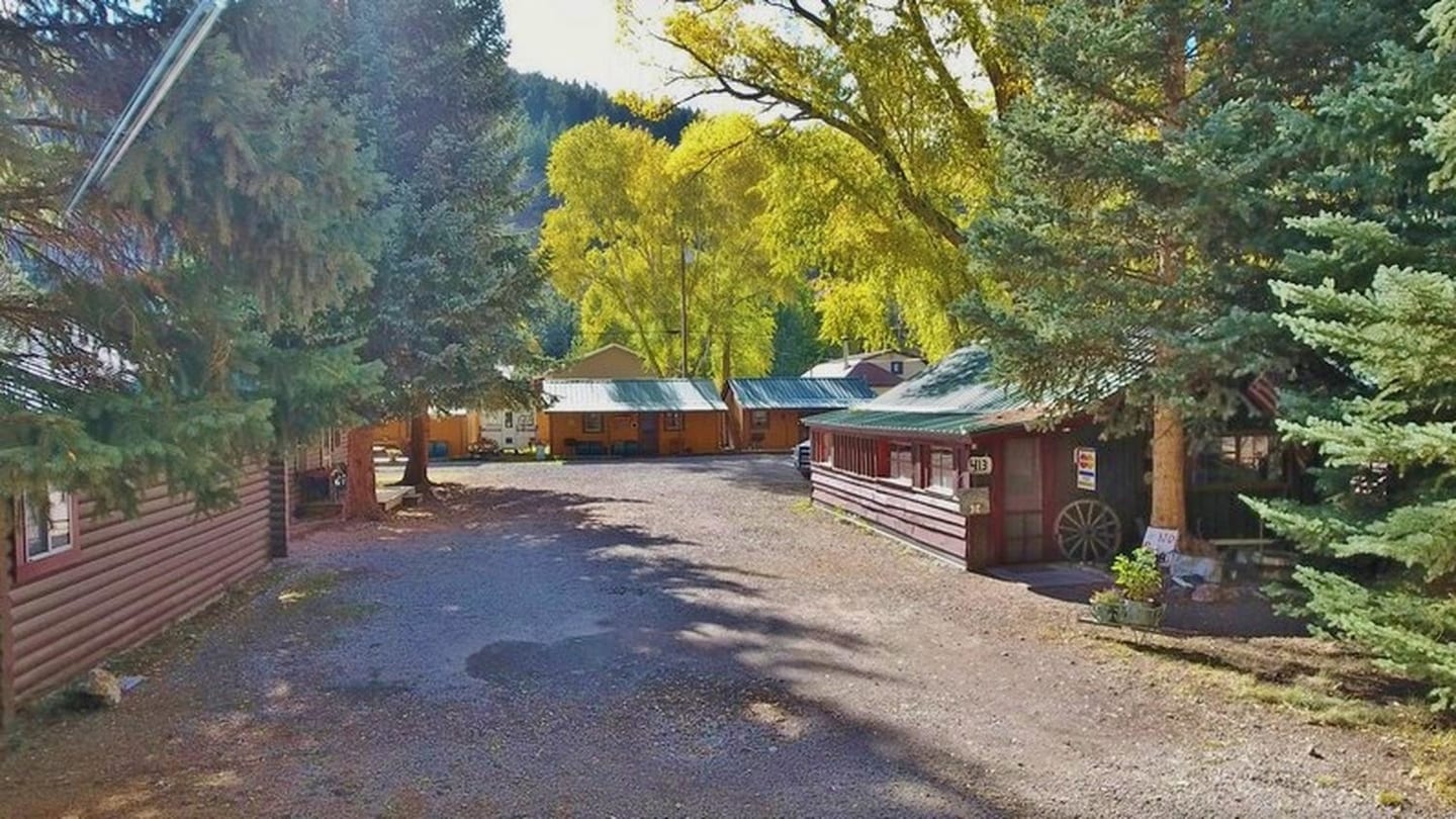 Wildflower Cabins Lake City