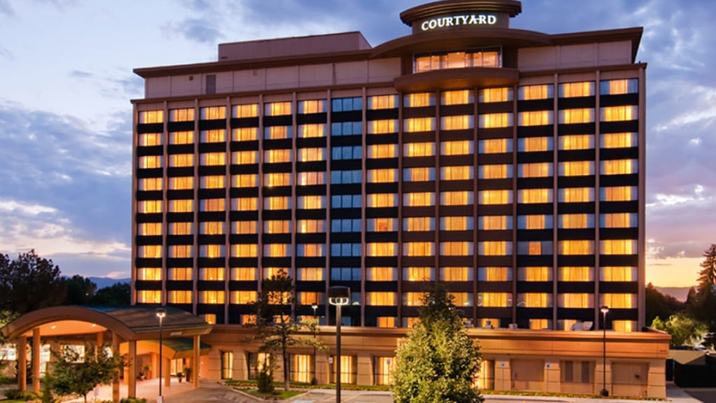 Courtyard Cherry Creek Denver