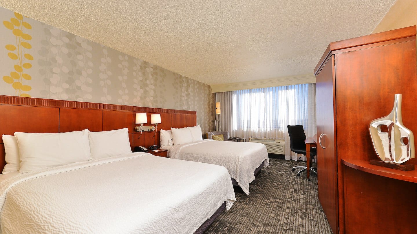 Courtyard by Marriott Denver Cherry Creek Hotel Room