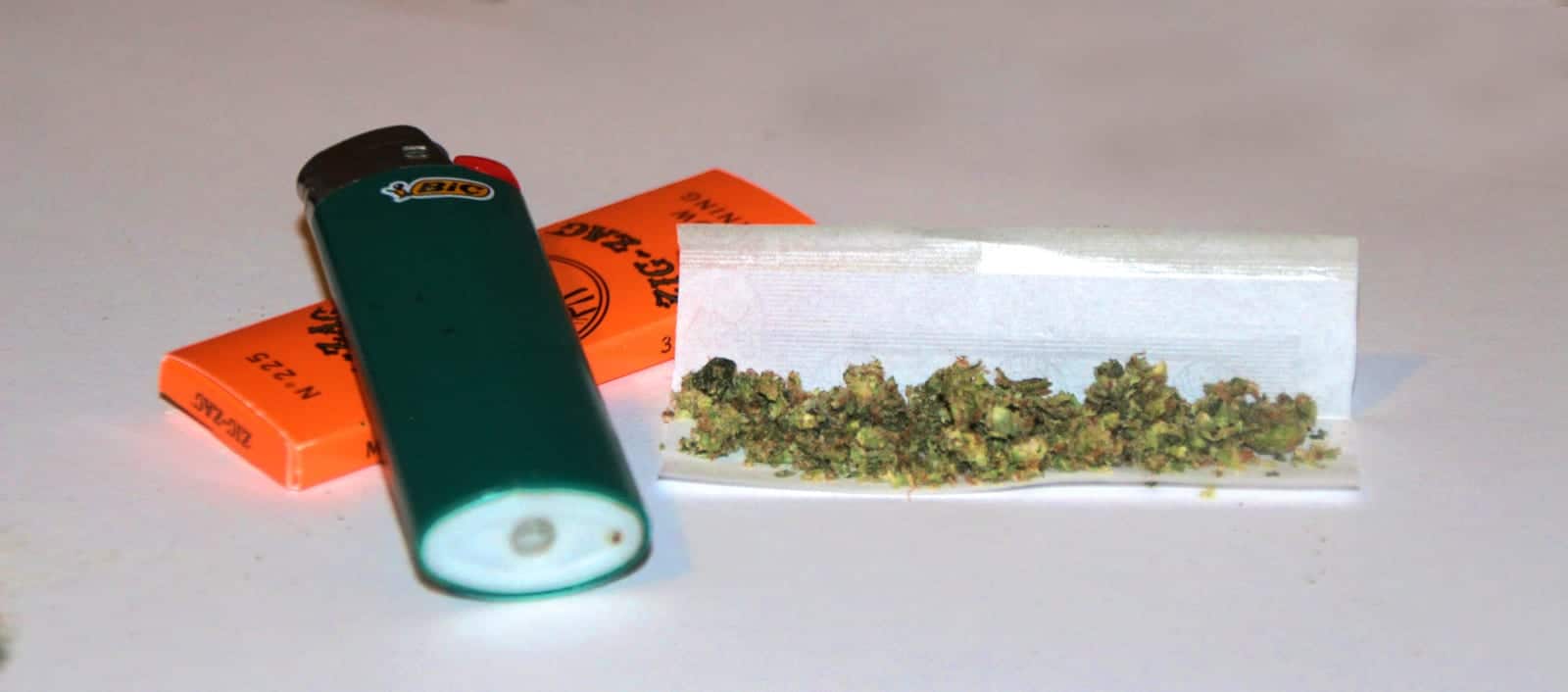 Marijuana Joint Grass Lighter Papers