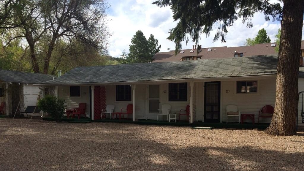 Green Willow Motel Cottages Manitou Springs