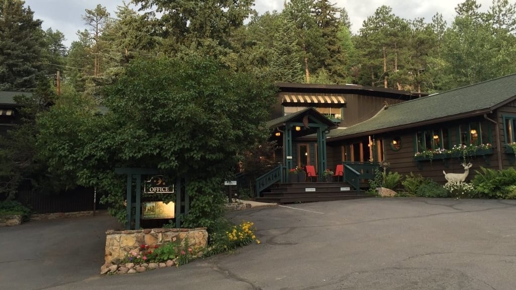 Highland Haven Creekside Inn Evergreen