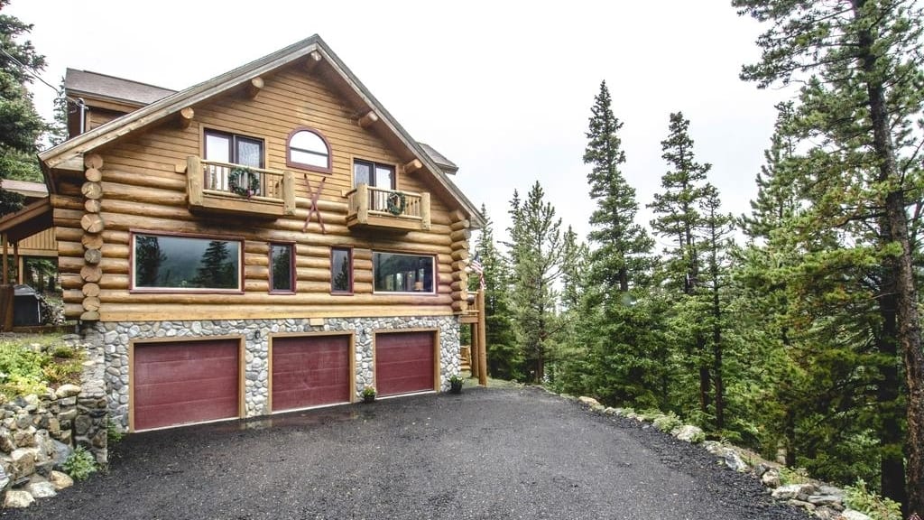The Silver Lake Lodge Idaho Springs