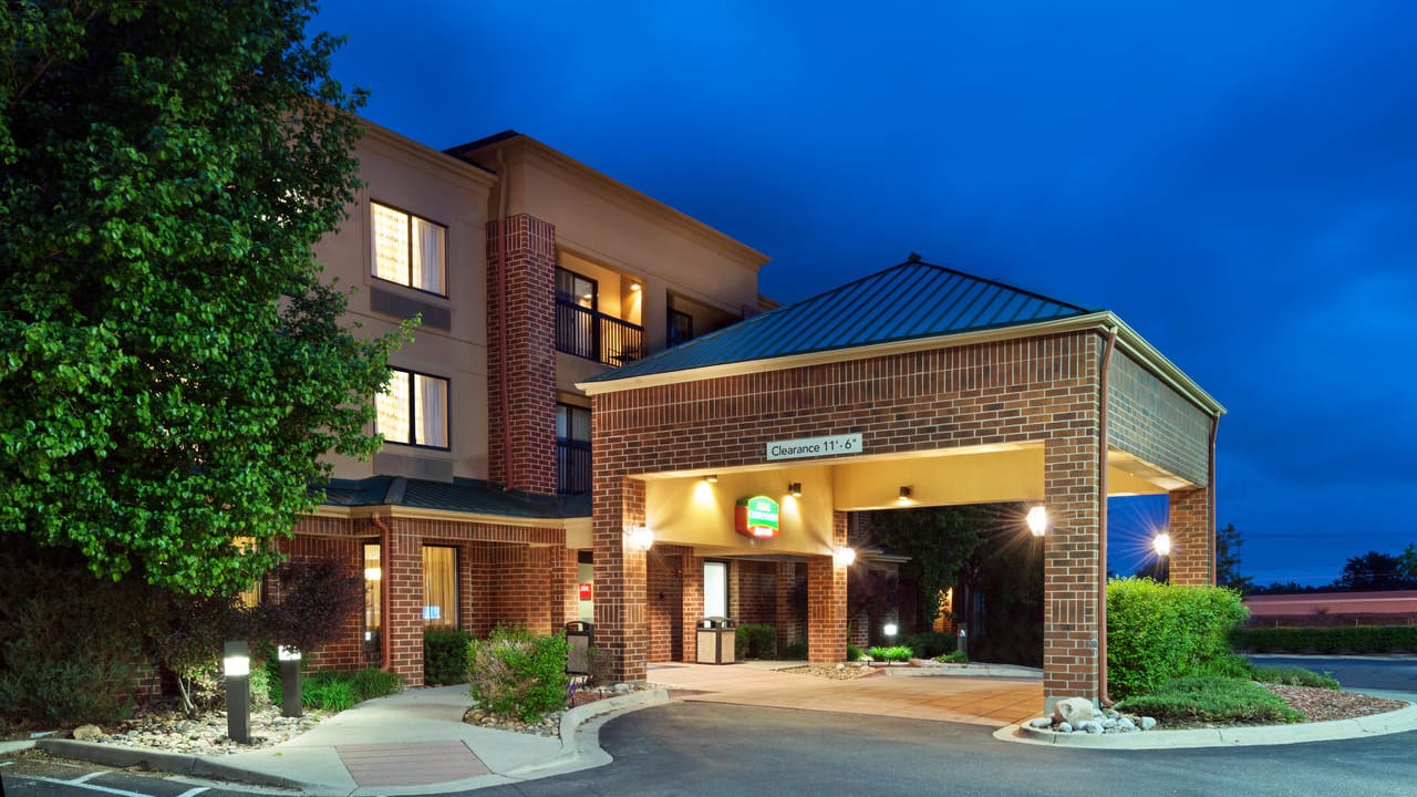 Top Cool Unusual Hotels Lakewood  Best Hotel Accommodatins