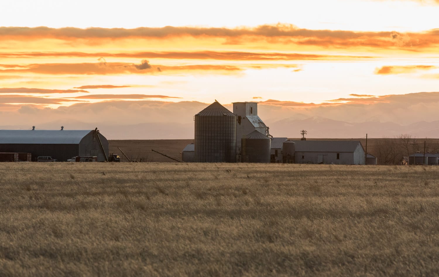 image of sunset in Briggsdale, CO