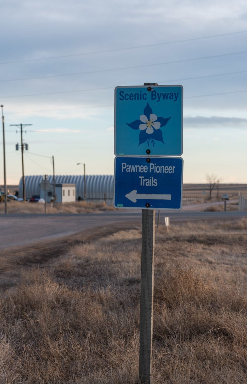 image of sign Pawnee Pioneer Trail 