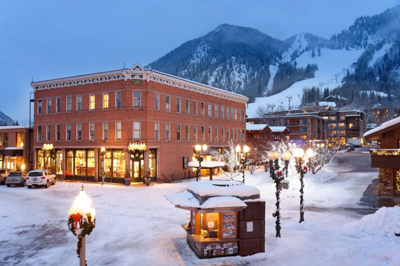 Independence Square Hotel, CO