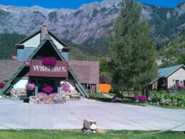 Twin Peaks Lodge & Hot Springs, CO