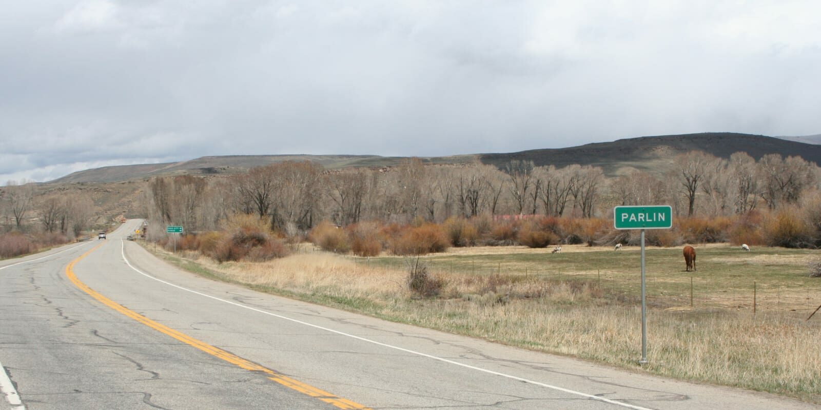 Parlin Colorado Town Limits Sign