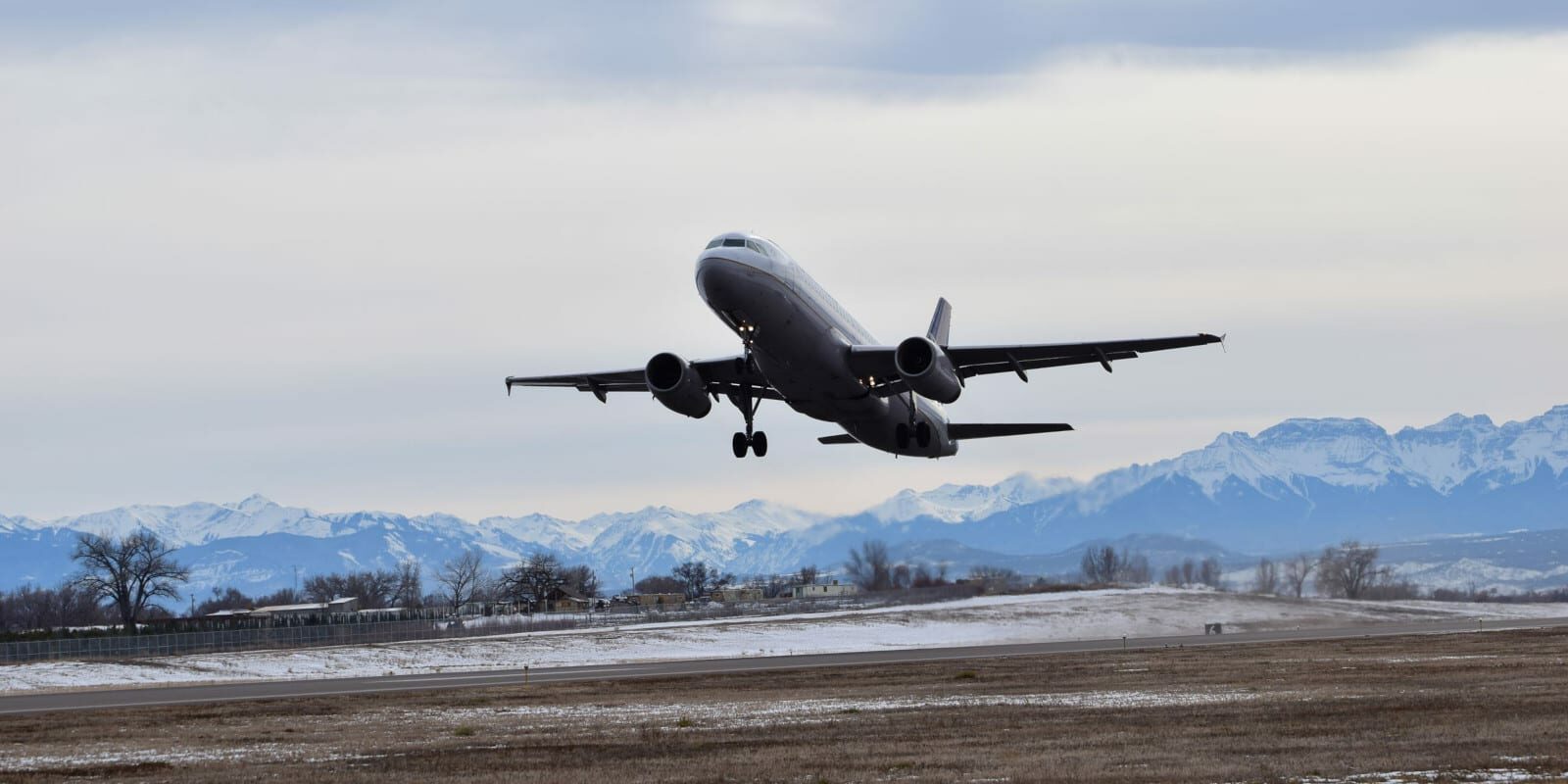 Montrose Regional Airport Departure Plane Takeoff