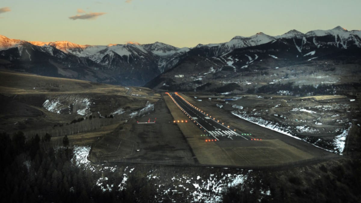 Telluride Regional Airport Arrival Landing Runway