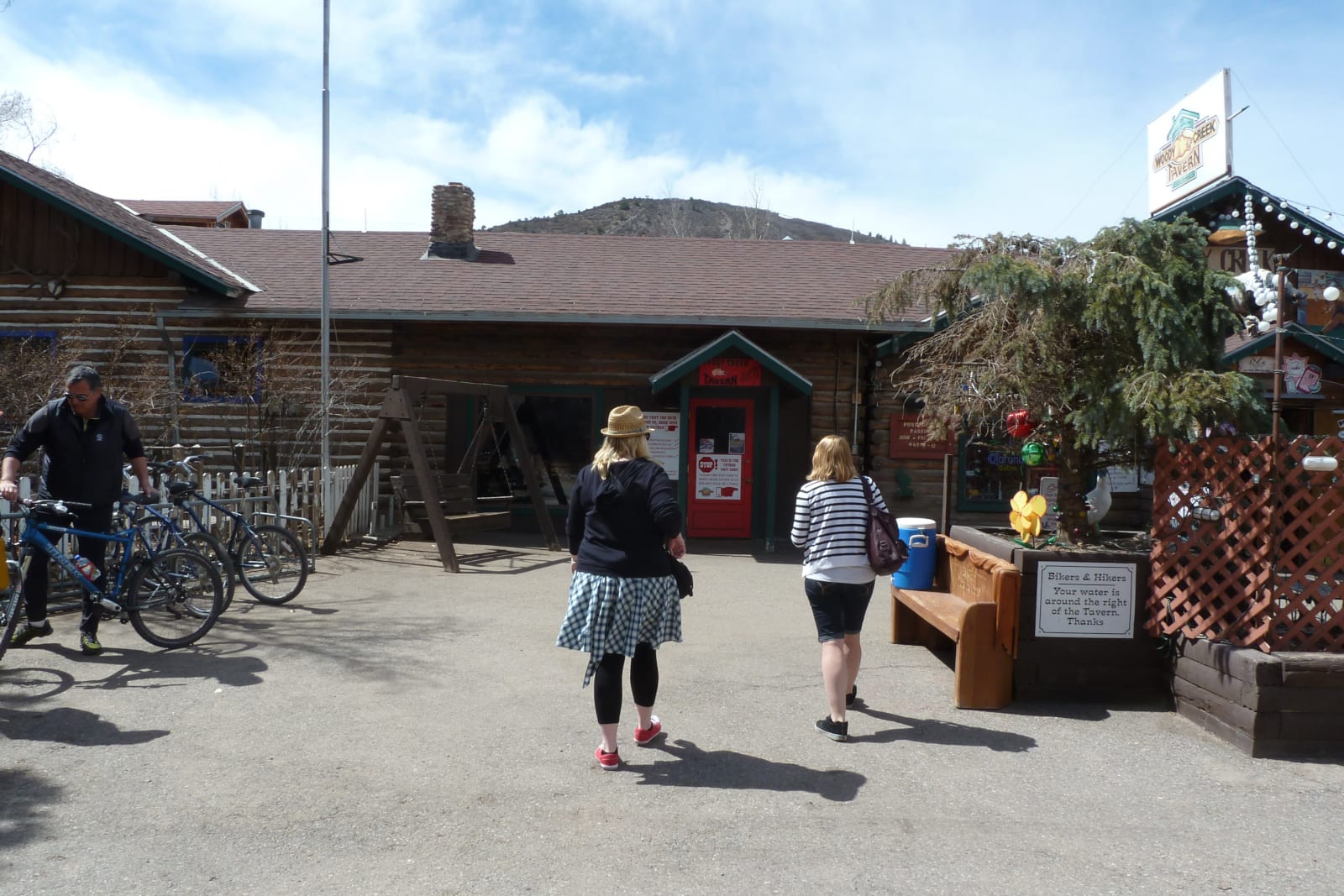 Woody Creek Tavern Colorado Exterior Summer