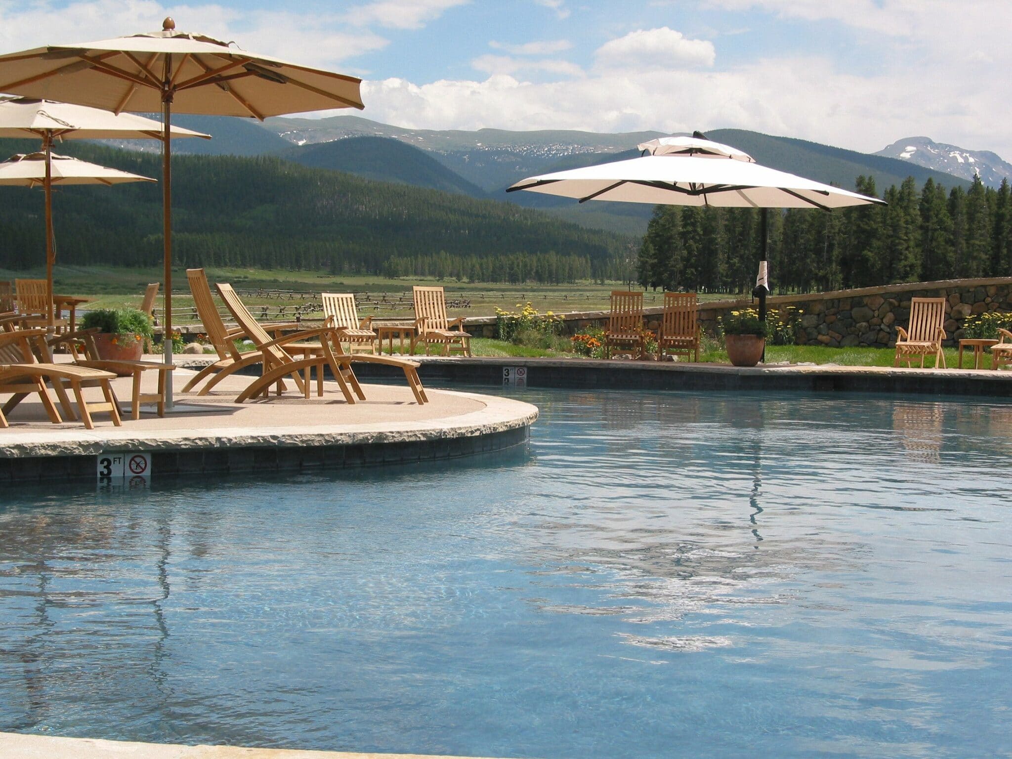 the pool at Devil's thumb ranch