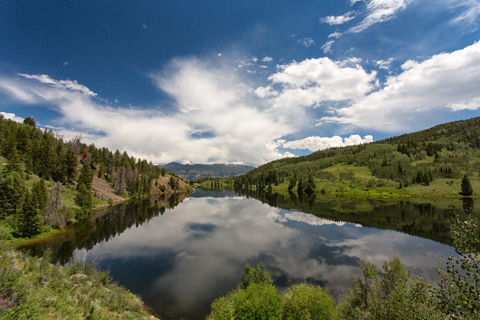 Beautiful hike around Lower Cataract Lake, Summit County, Colorado.