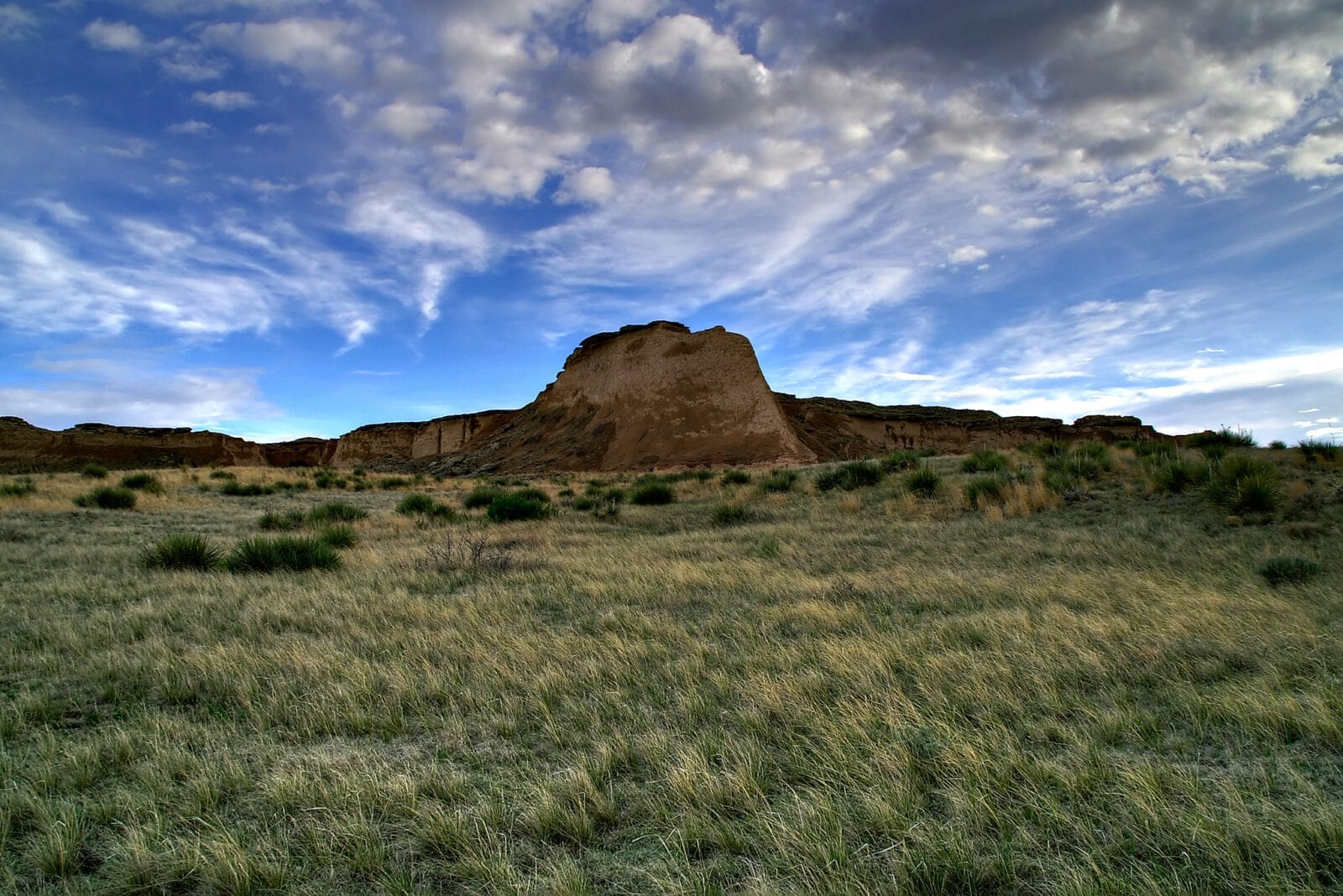 image of pawnee buttes