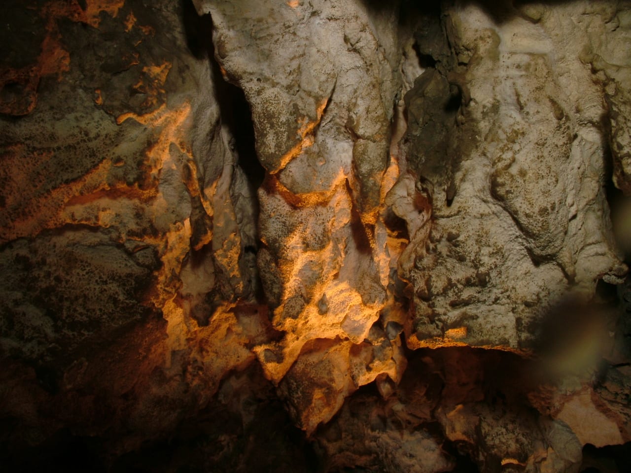 Fulford Cave, Colorado