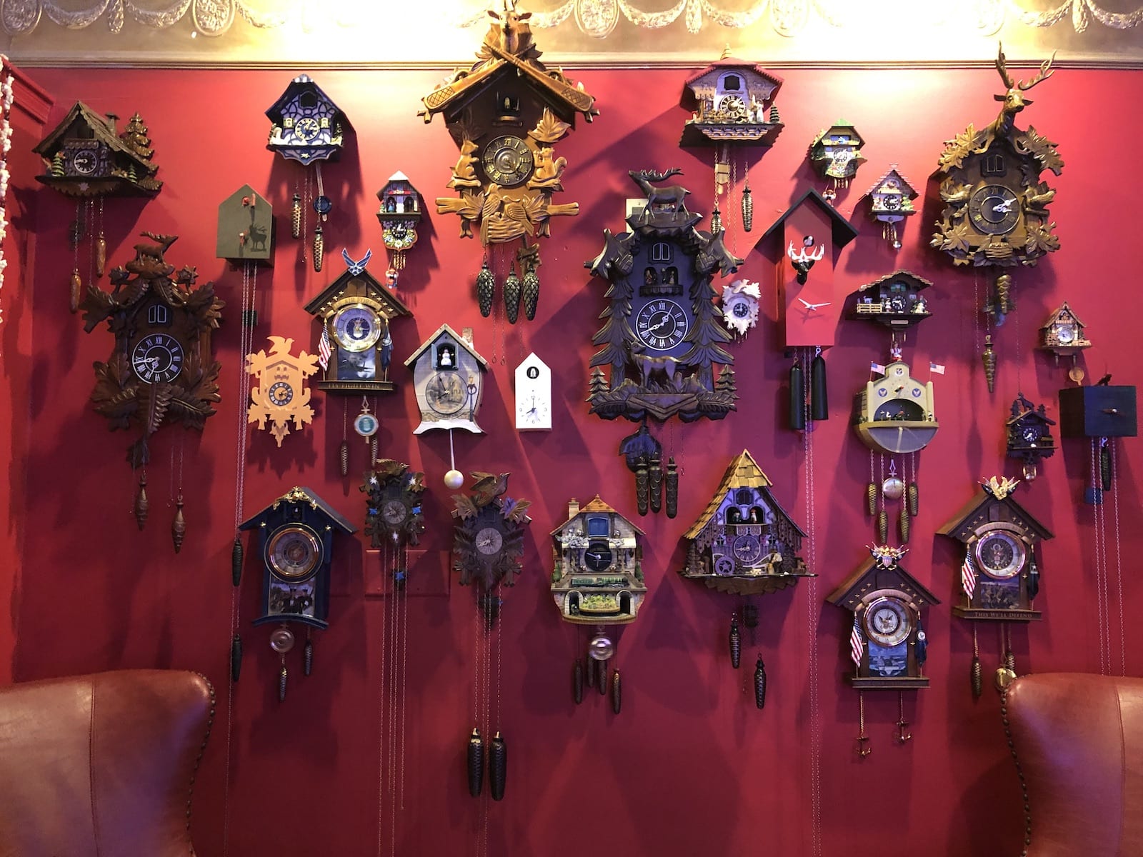 Christmas Casino Cuckoo Clock Nook