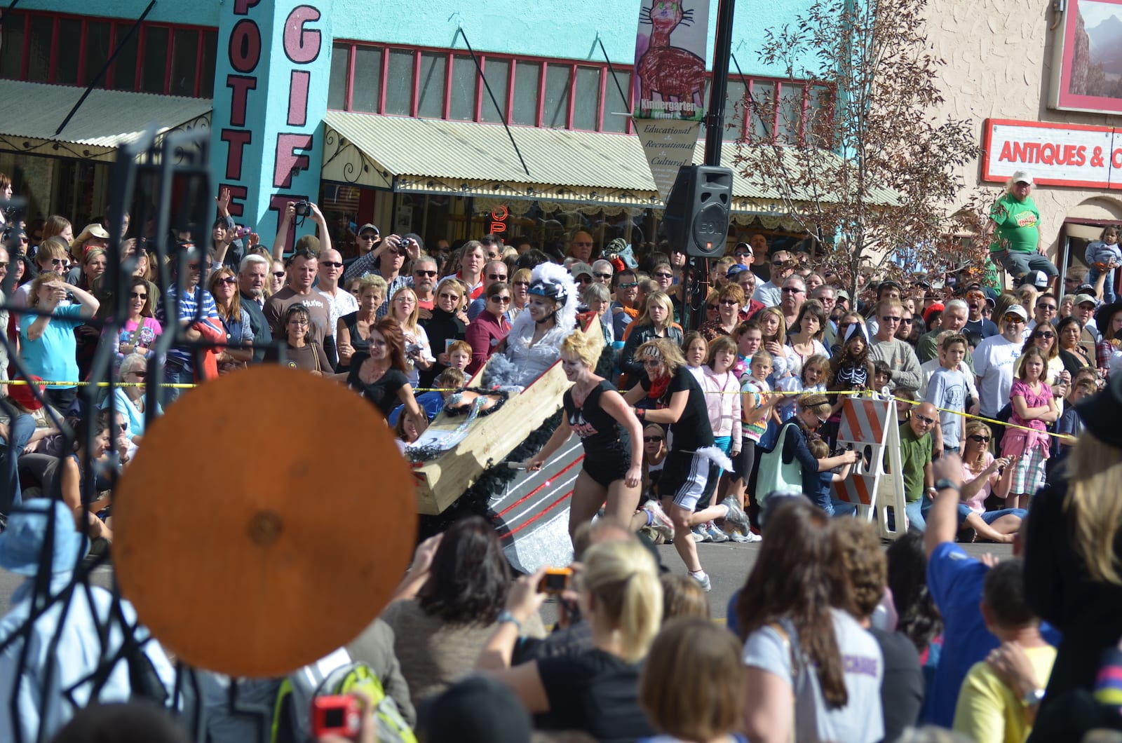 Balapan dan Festival Peti Mati Emma Crawford - Manitou Springs, CO