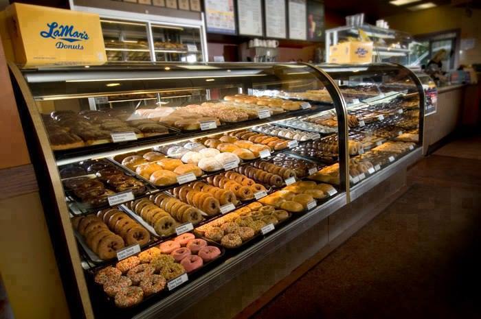 image of lamar's donuts south broadway