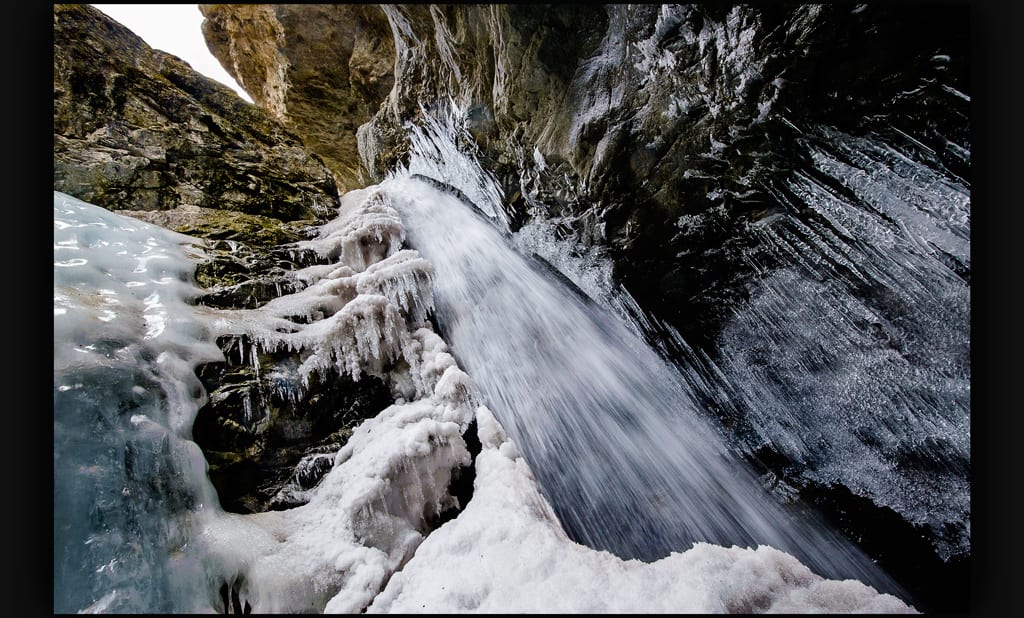 image of zapata falls