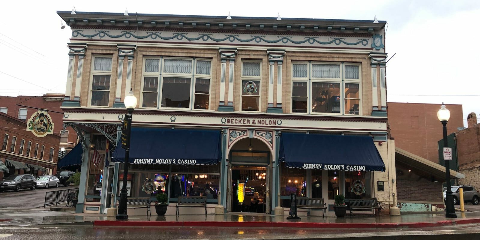 Johnny Nolon's Casino Cripple Creek Exterior Rainy Day