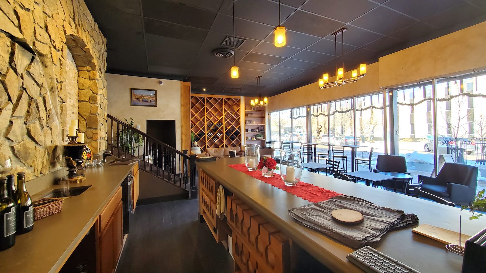 Image of the interior of Silver Vines Winery in Arvada, Colorado