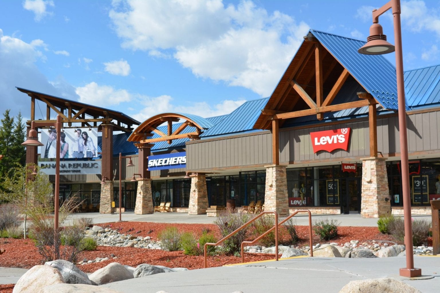 The Outlets at Silverthorne – Silverthorne, CO  Stores and Restaurants