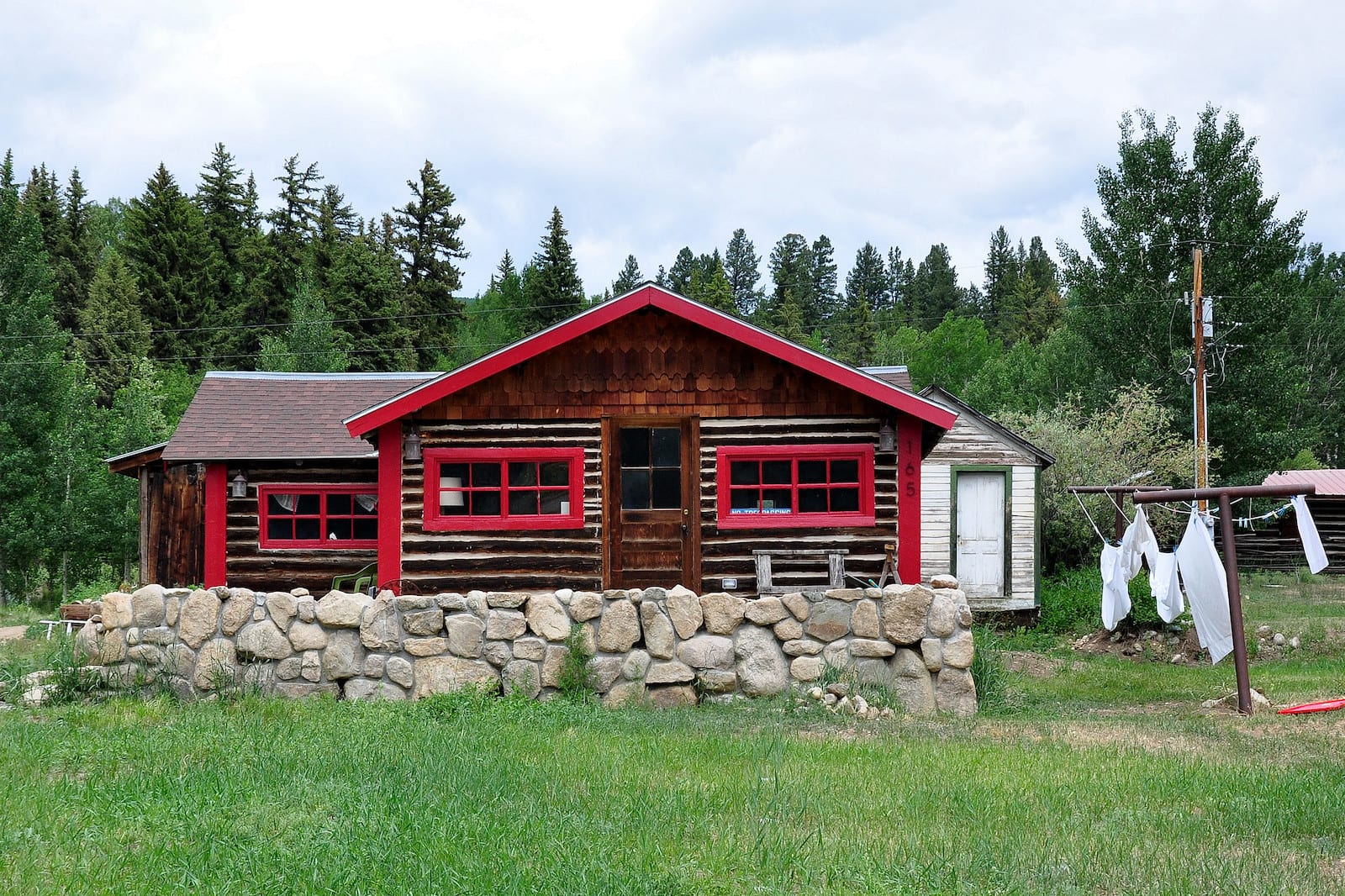 Twin Lakes CO Wooden Home