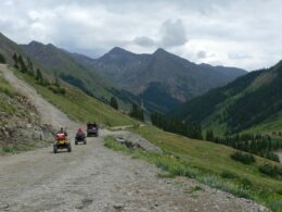 Cinnamon Pass road, CO