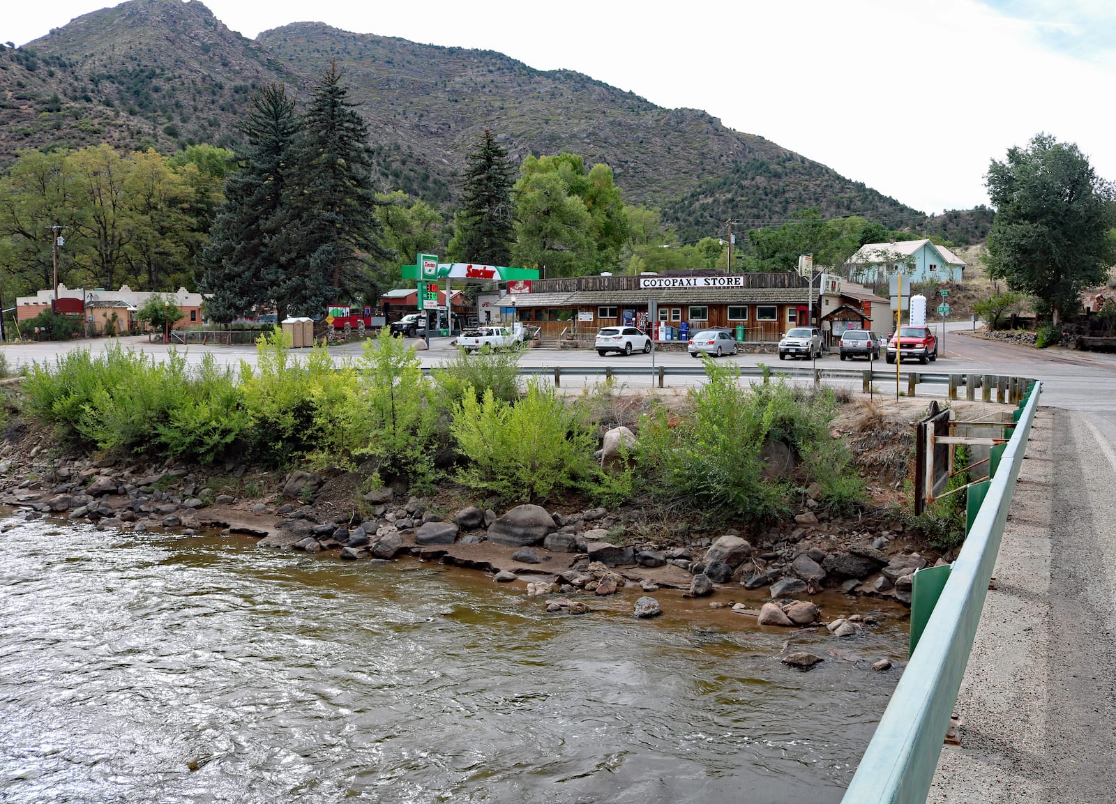 Cotopaxi CO Highway 50 and Arkansas River