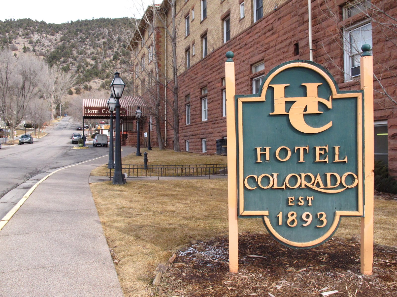 Hotel Colorado Glenwood Springs Sign