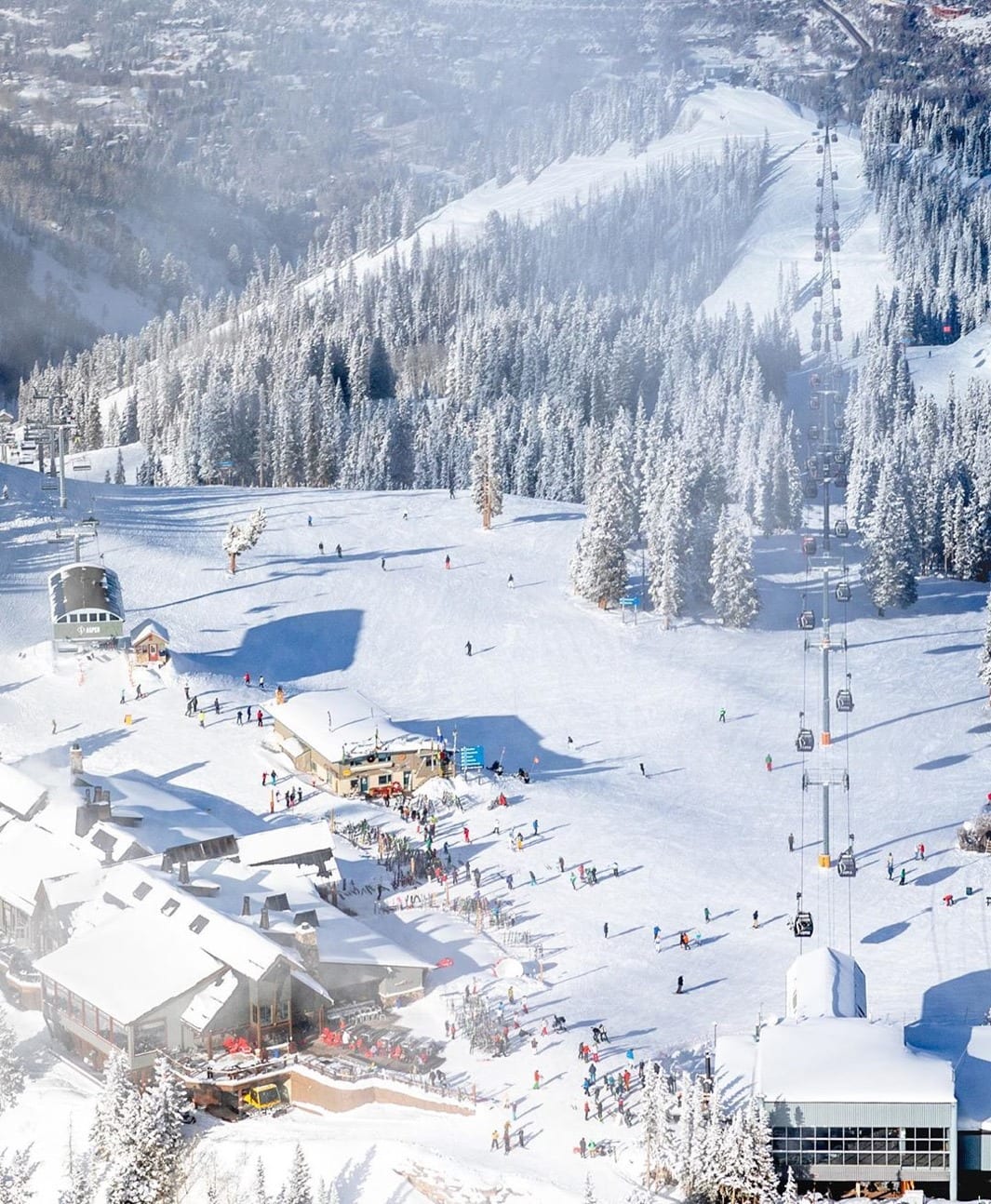 The 4 Incredible Ski Resorts Near Aspen CO