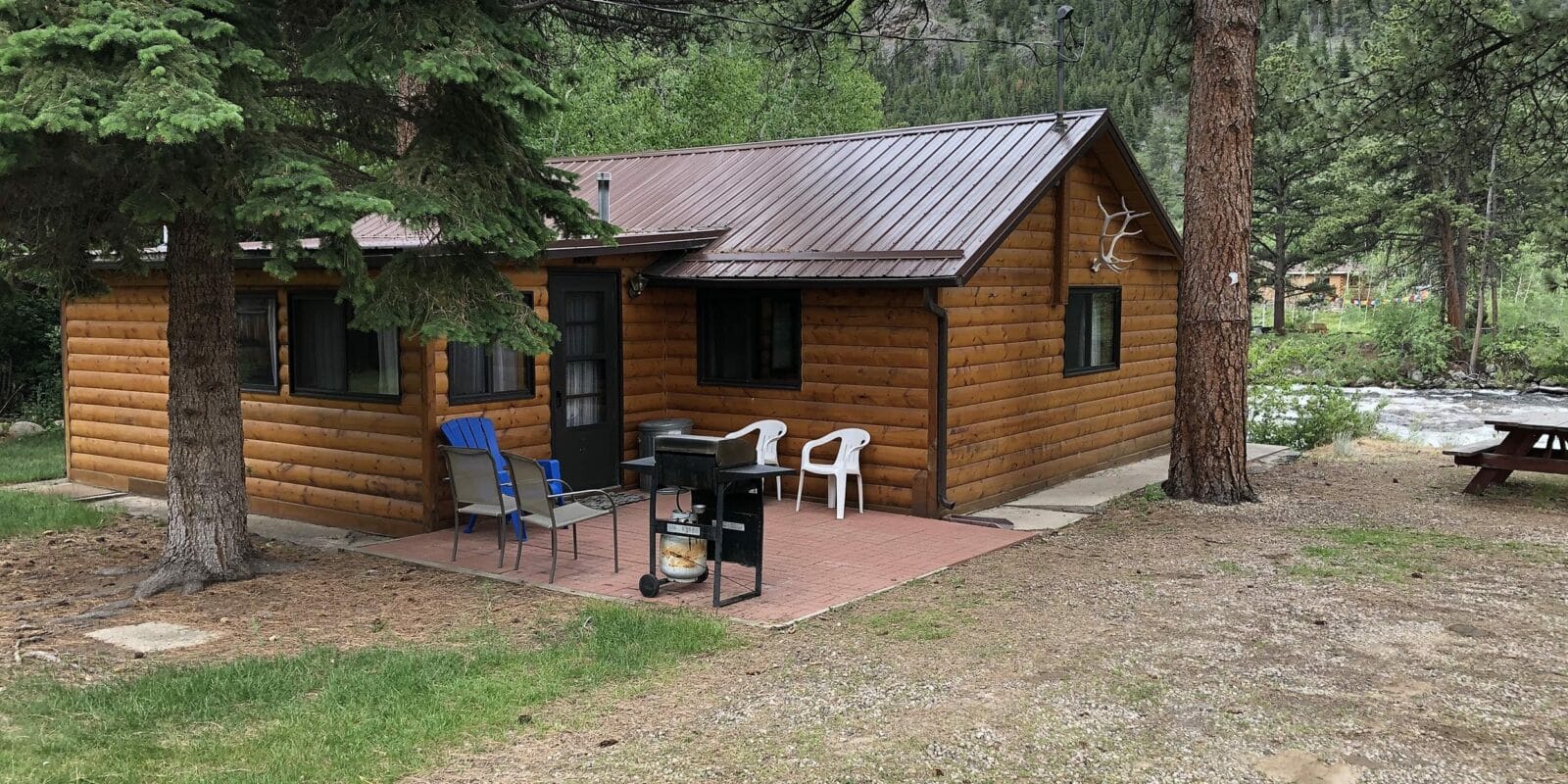 image of bighorn cabins