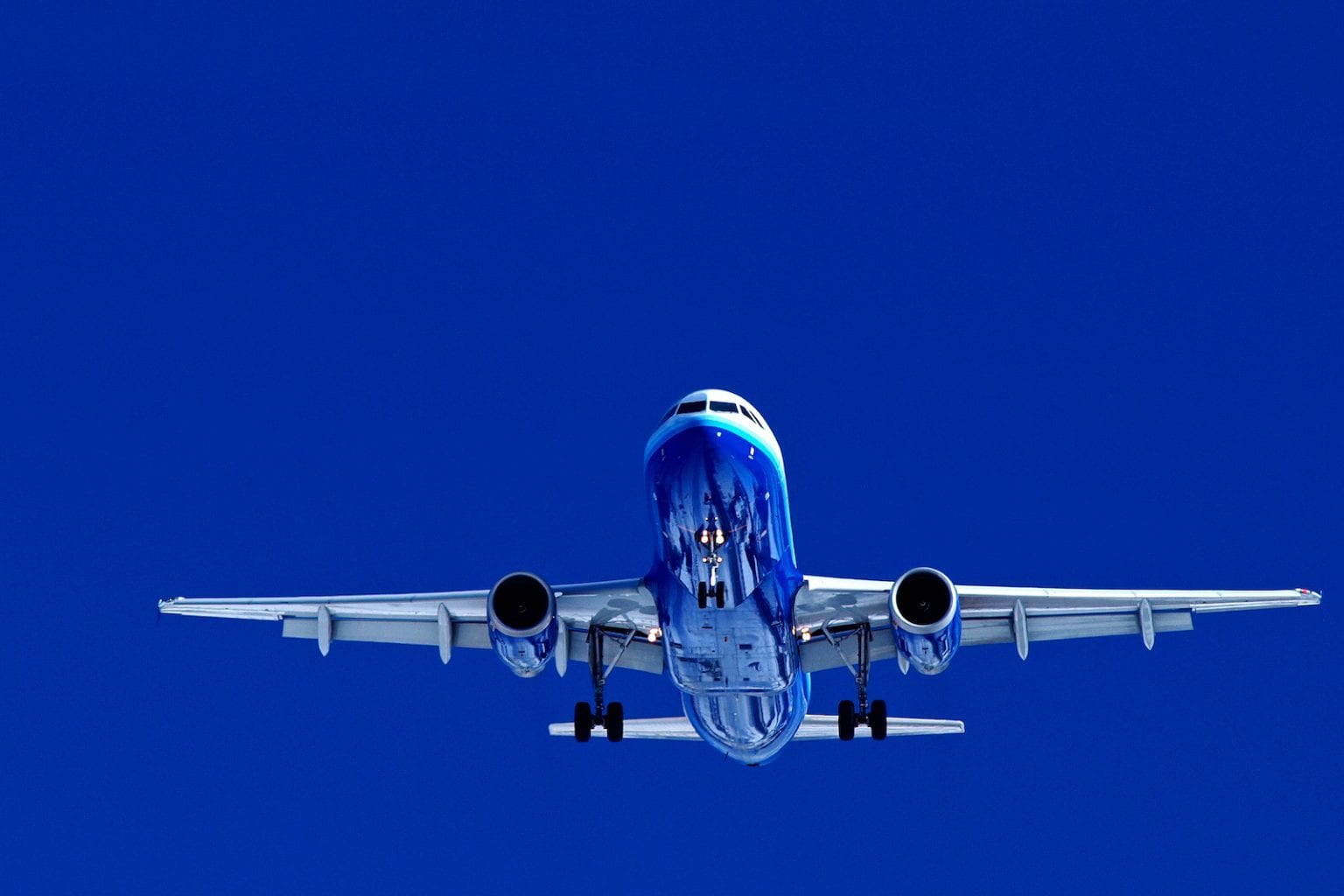 Fly Directly to these Colorado Ski Resorts with Airports Nearby