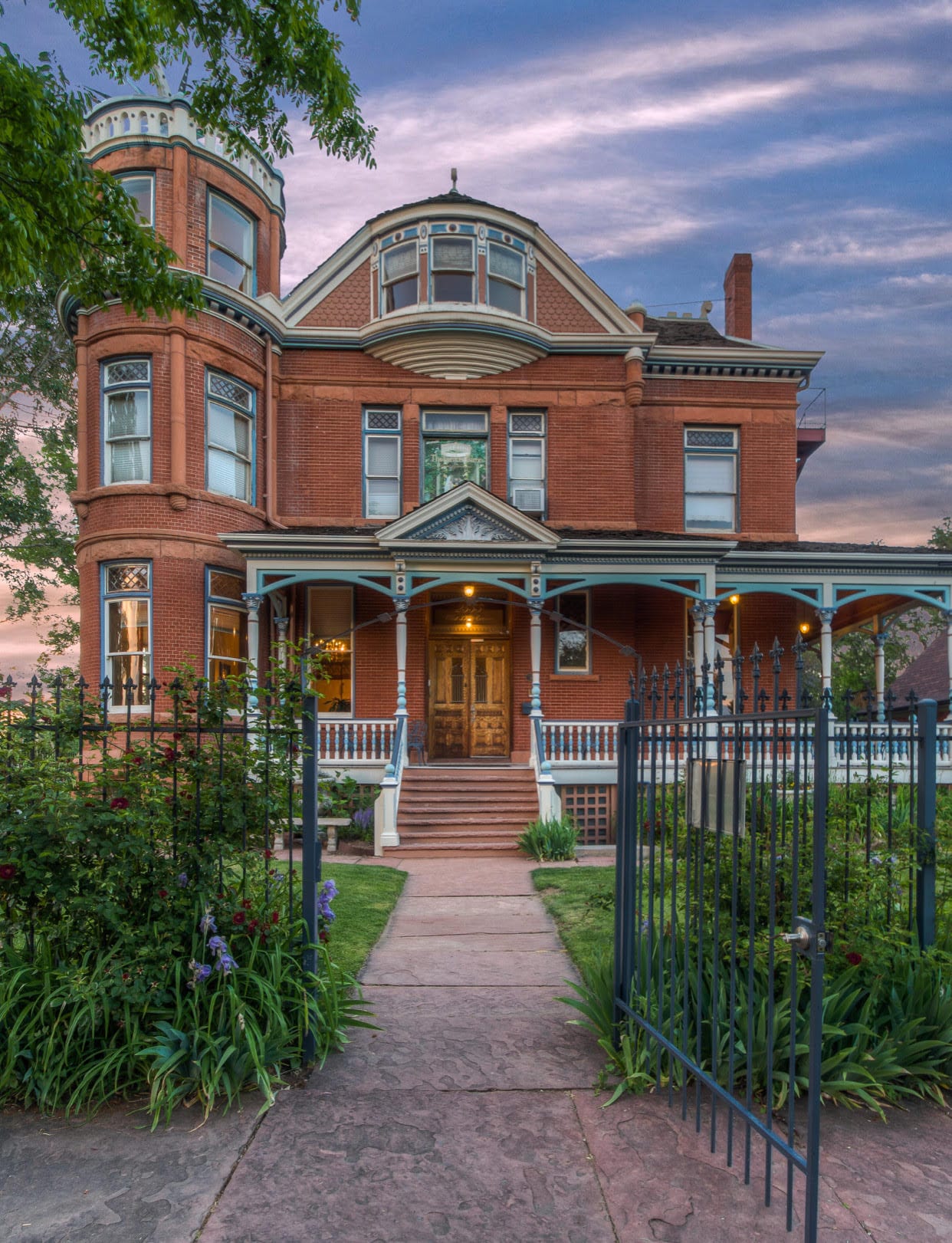 image of lumber baron inns and gardens denver